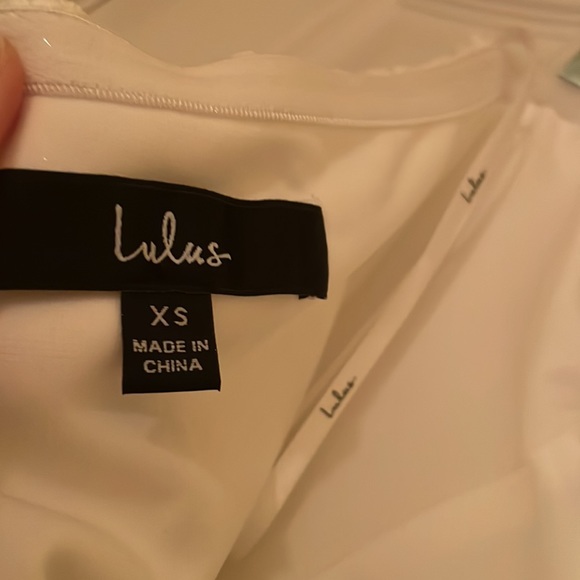 White strapless dress with texture pattern - Picture 3 of 3